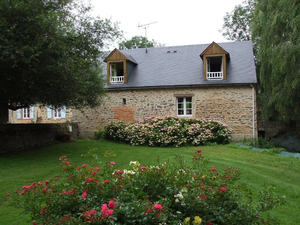 Le Moulin D'Hys Bed & Breakfast La Cropte Exterior photo