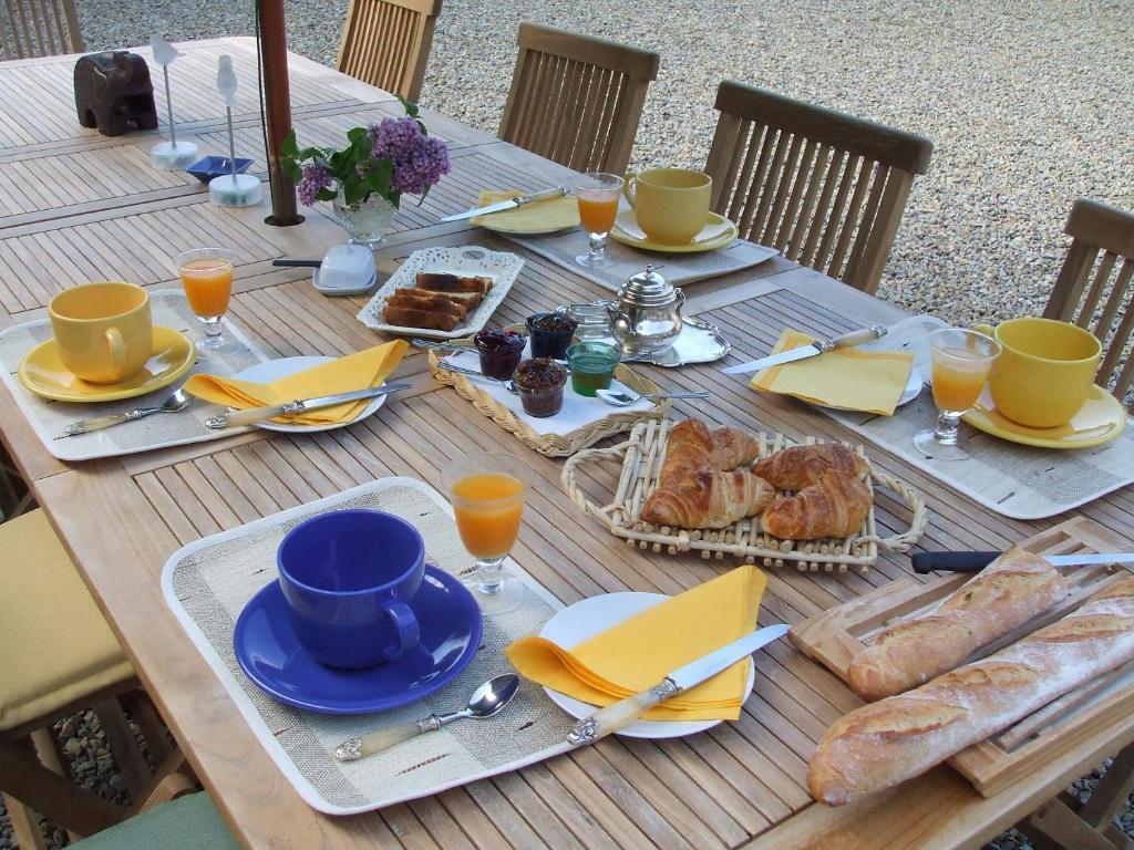 Le Moulin D'Hys Bed & Breakfast La Cropte Exterior photo