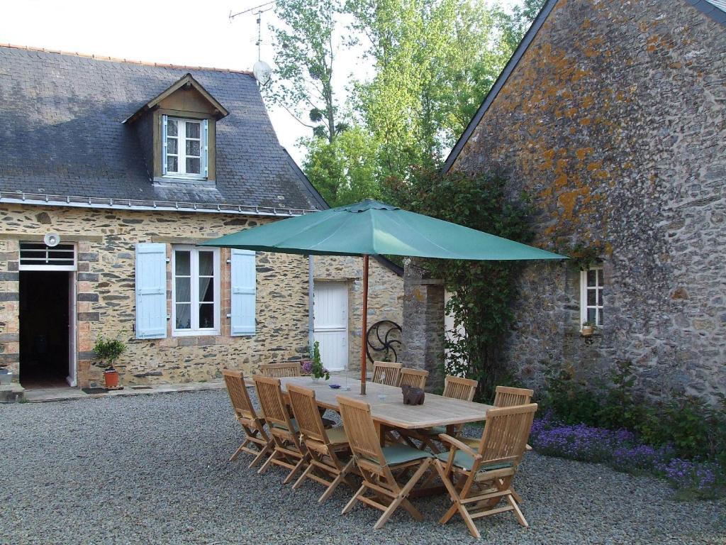 Le Moulin D'Hys Bed & Breakfast La Cropte Exterior photo